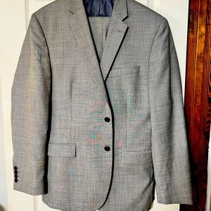 Men’s gray Egara suit size 44 regular slim fit
